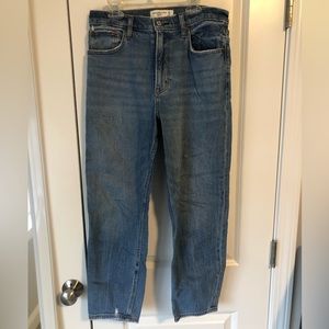 Abercrombie & Fitch Mom Jeans